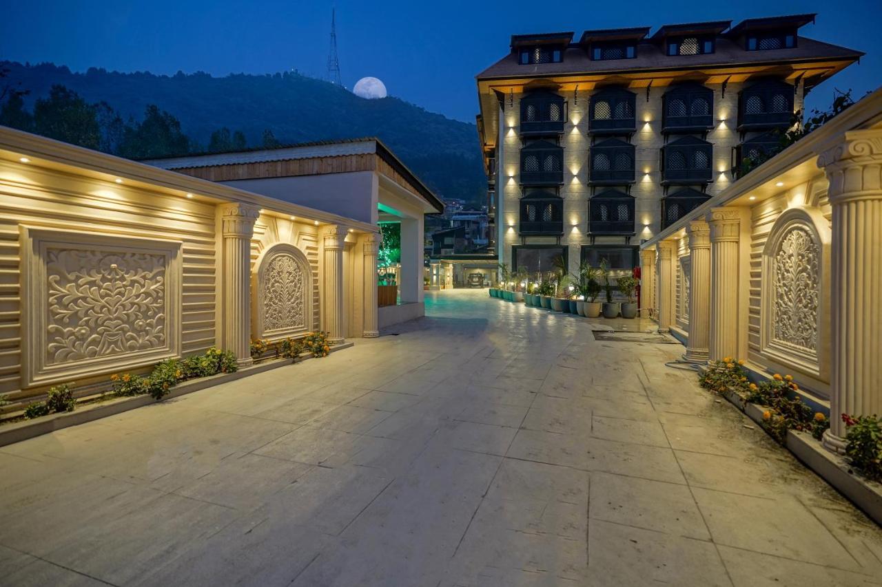 Hotel Snowland, Srinagar Buitenkant foto