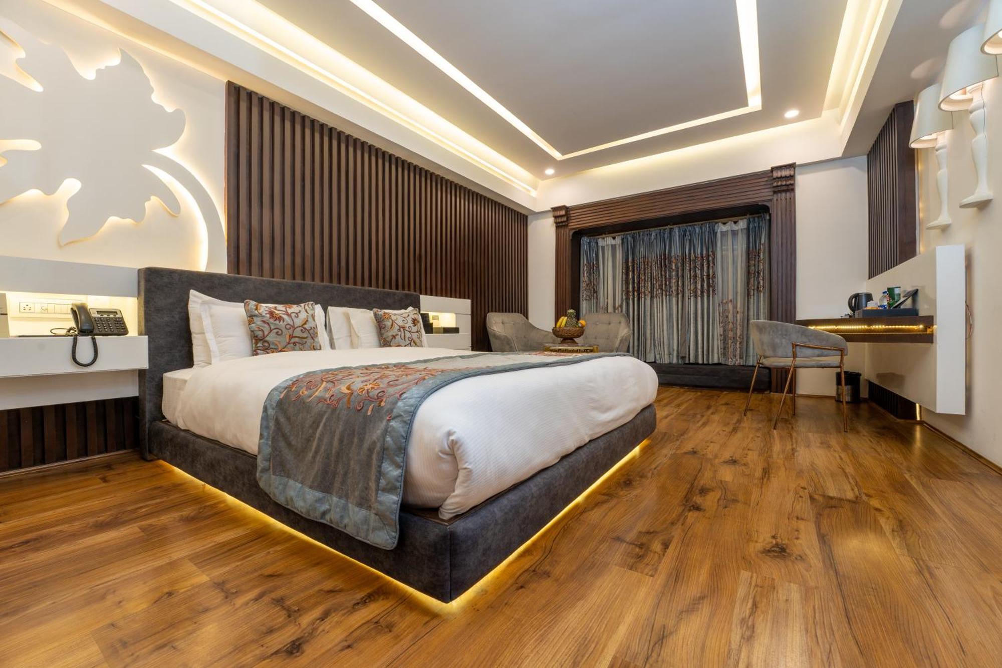Hotel Snowland, Srinagar Buitenkant foto