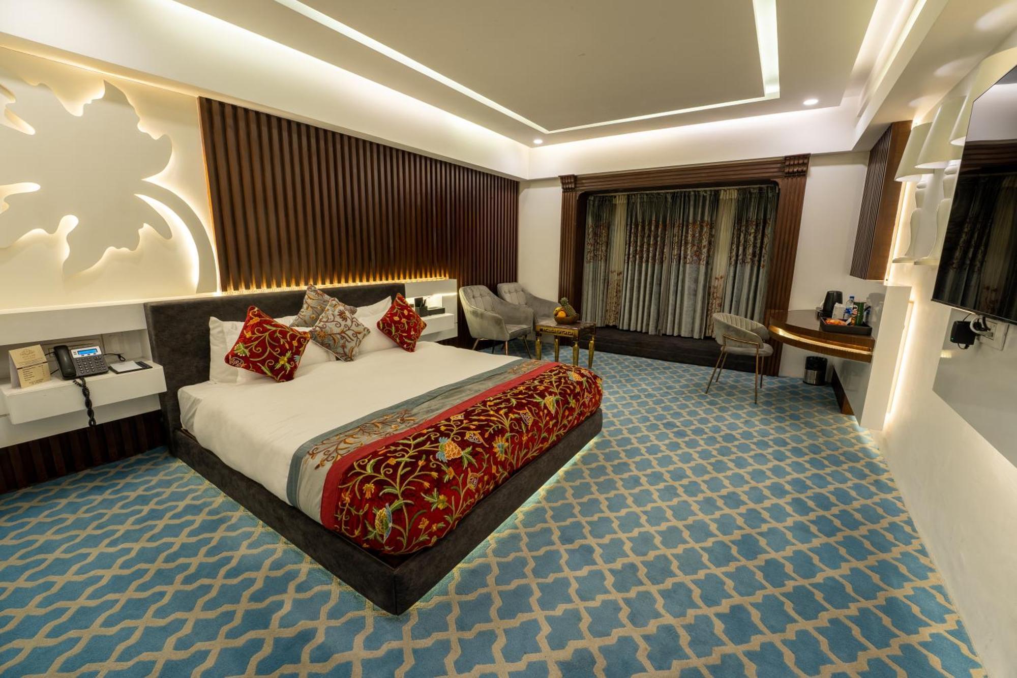 Hotel Snowland, Srinagar Buitenkant foto