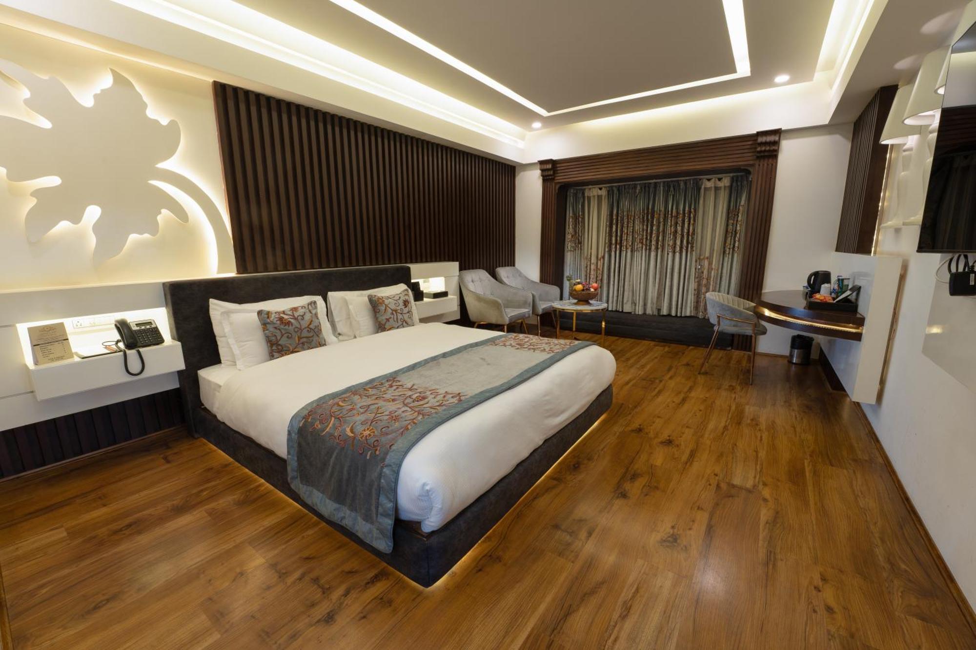 Hotel Snowland, Srinagar Buitenkant foto